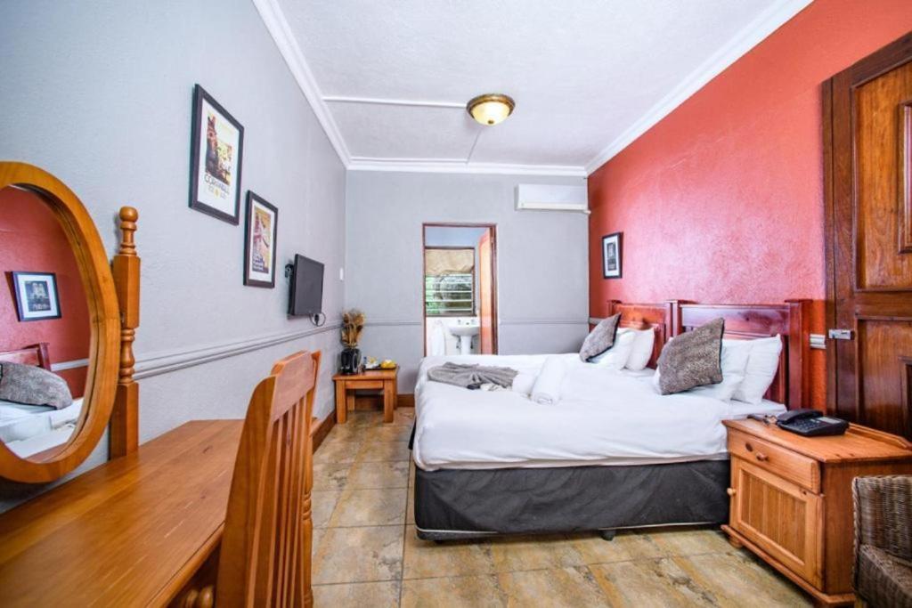 The Palms Guesthouse Mbombela Exterior photo